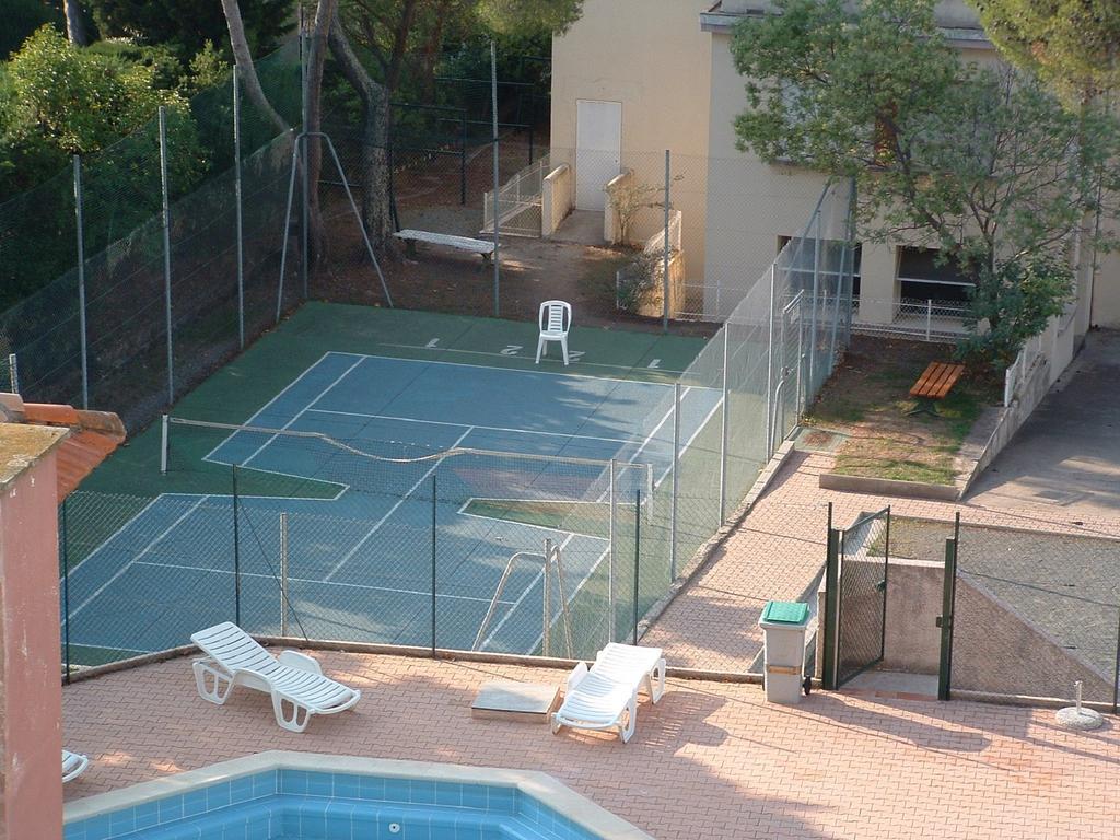 Village Vacances Le Lion De Mer Сен-Рафаэль Экстерьер фото
