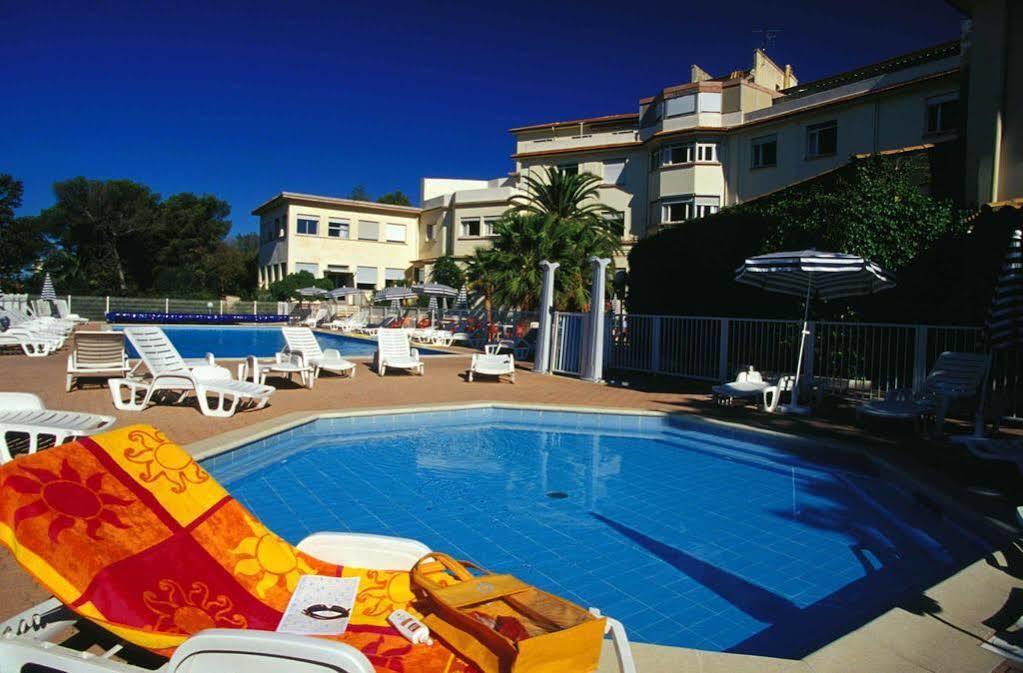 Village Vacances Le Lion De Mer Сен-Рафаэль Экстерьер фото