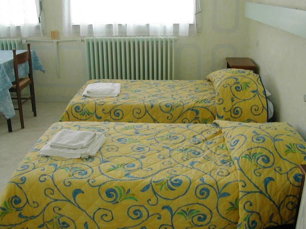 Village Vacances Le Lion De Mer Сен-Рафаэль Экстерьер фото